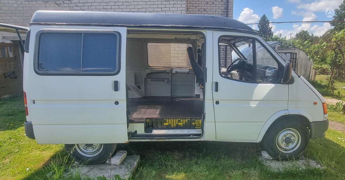 Ford Transit 100s, campers