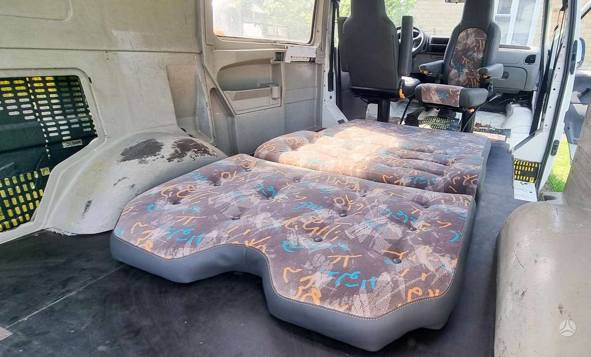 Ford Transit 100s, campers