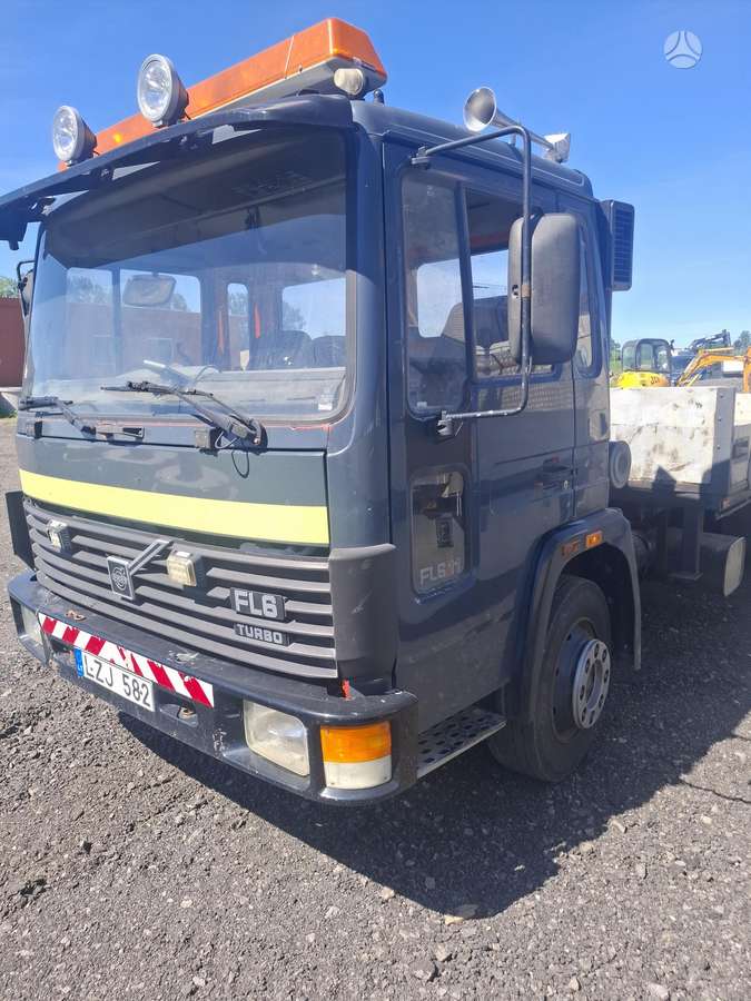 Volvo Fl6, bortiniai