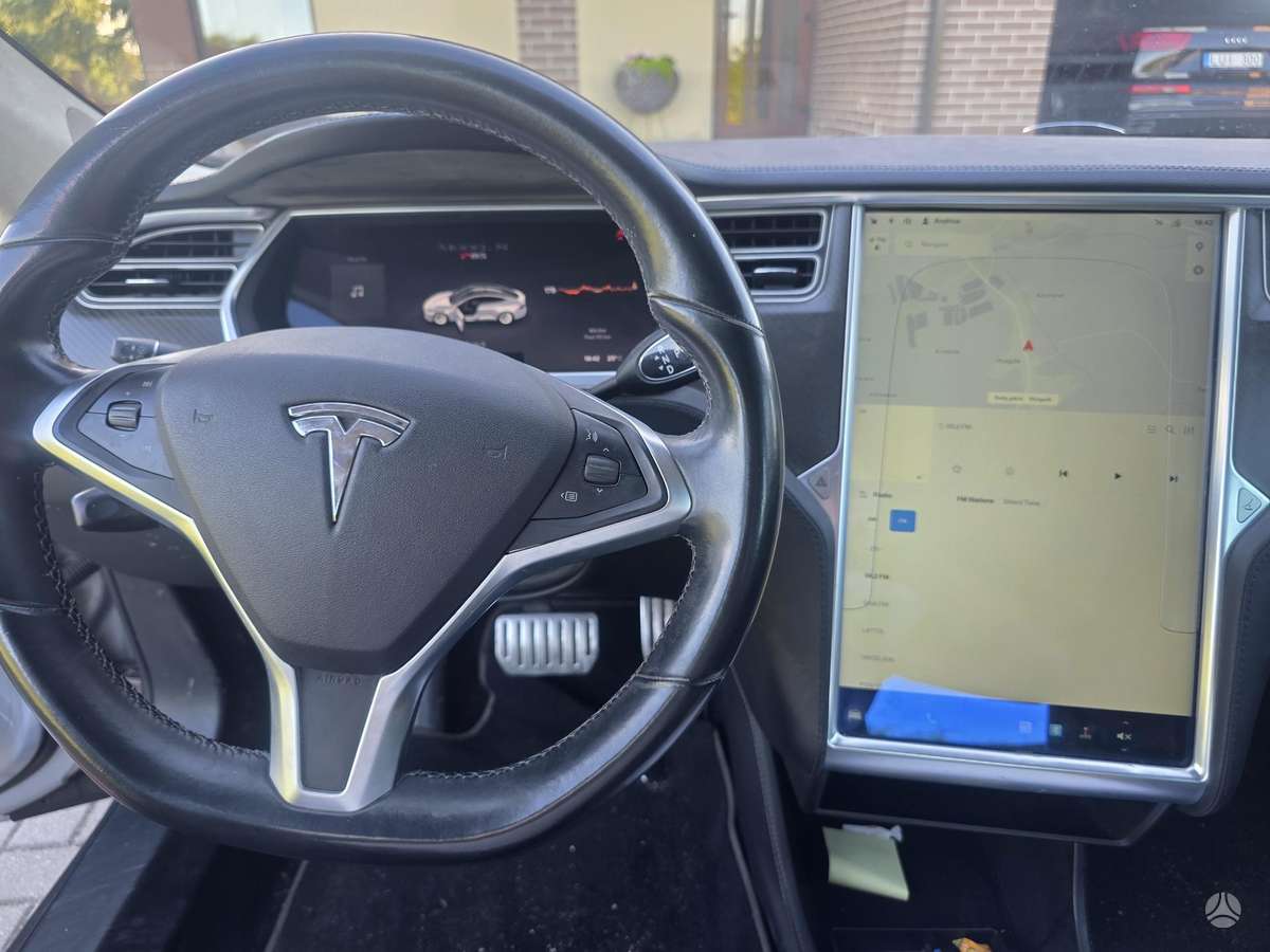 Tesla Model S, 85 kWh, hatchback