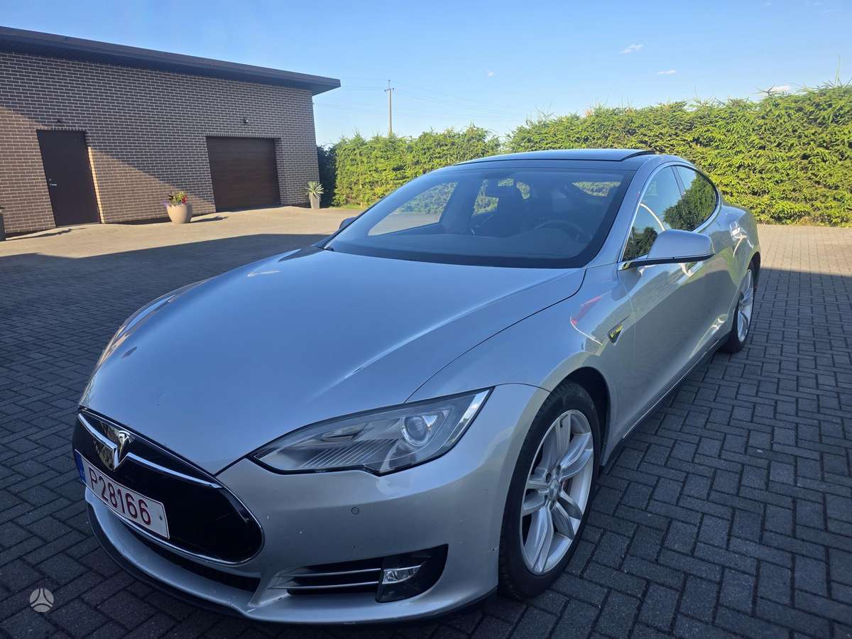 Tesla Model S, 85 kWh, hatchback