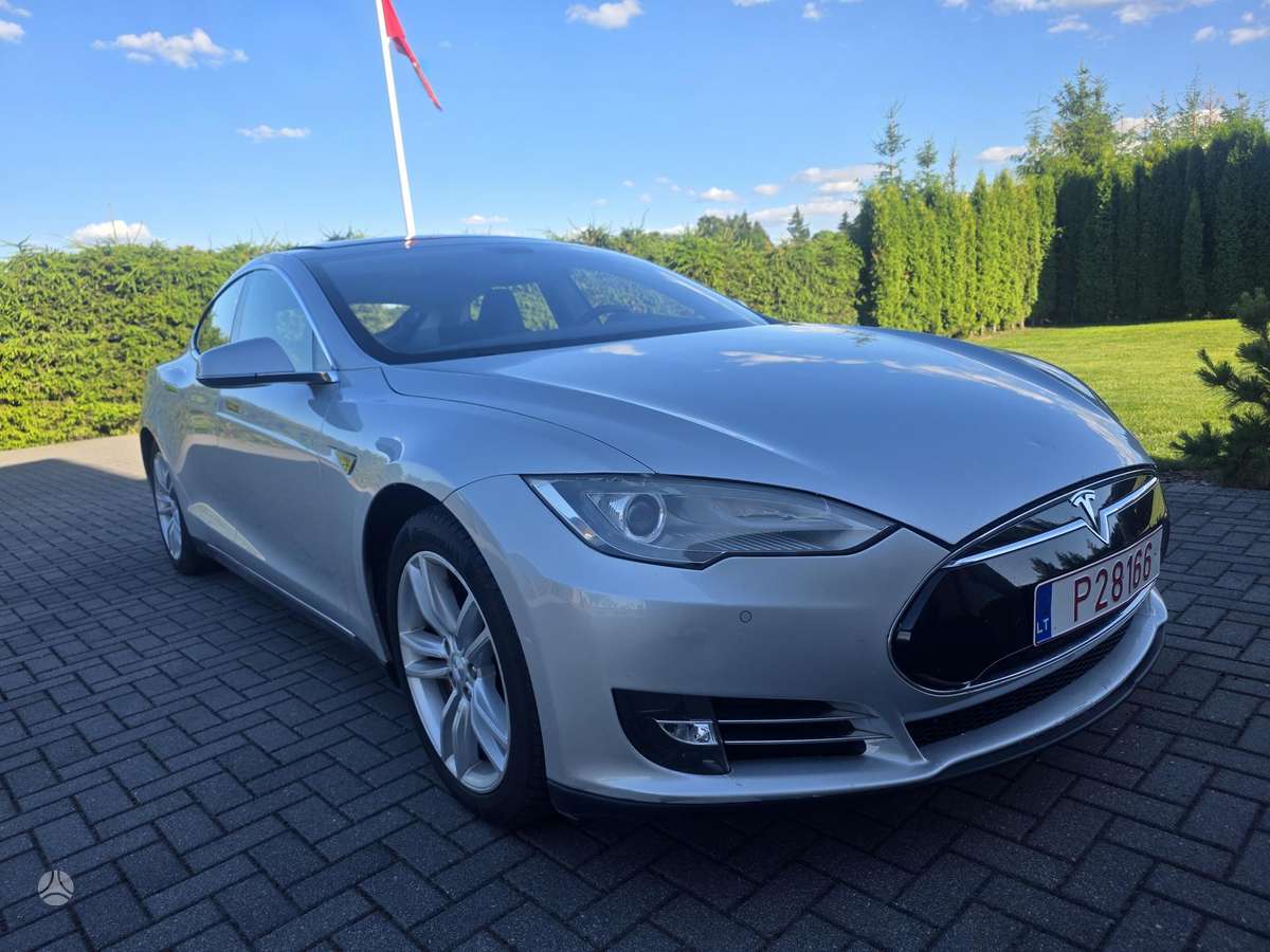 Tesla Model S, 85 kWh, hatchback