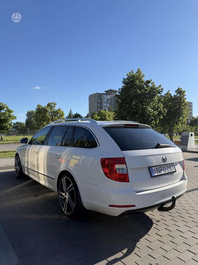 Skoda Superb, 1.6 l., Универсал