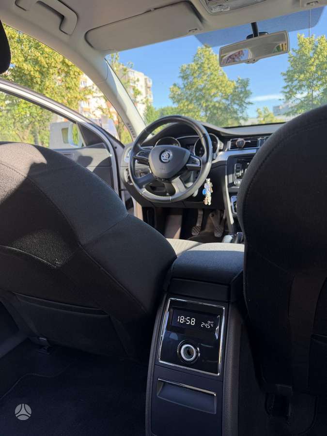 Škoda Superb - 11