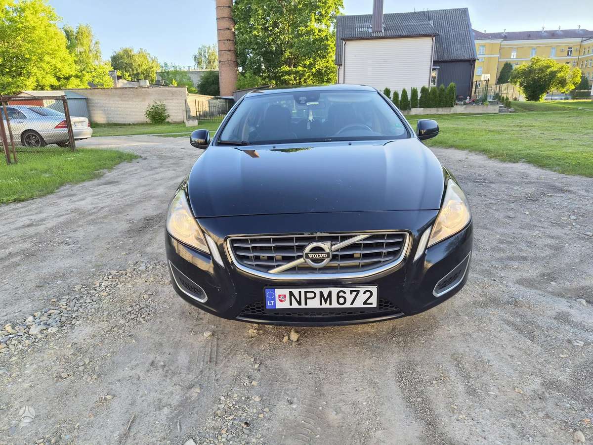 Volvo S60, 2.0 l., Седан