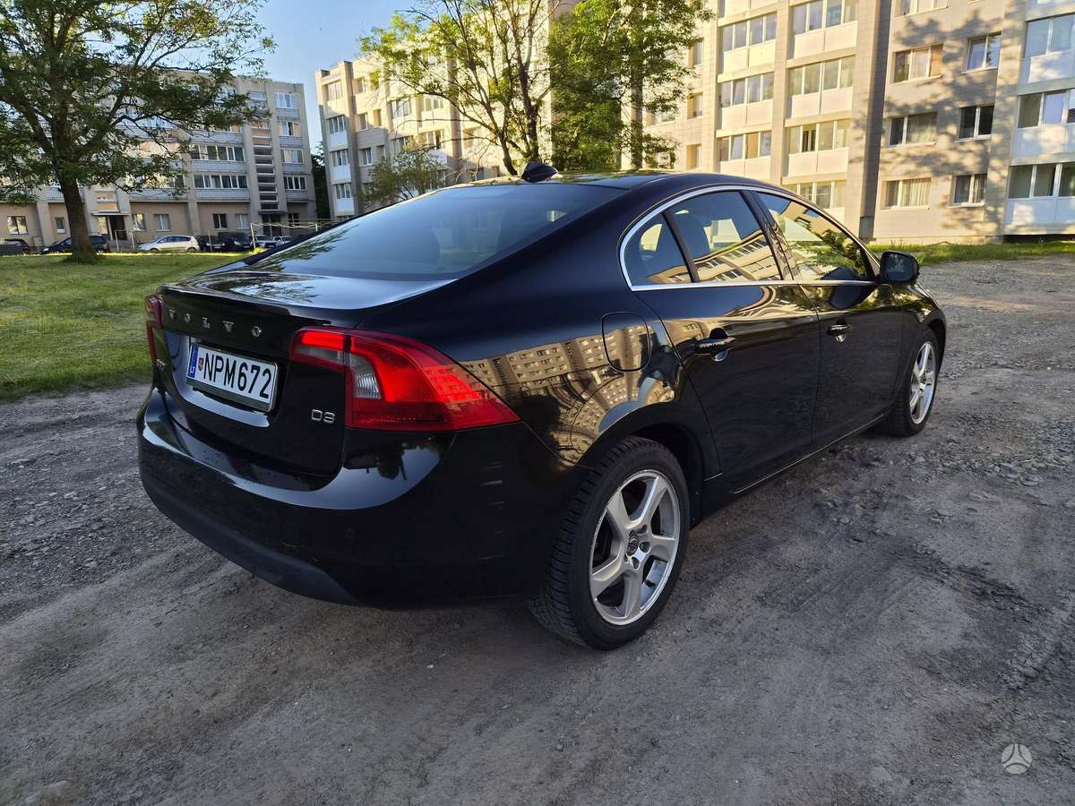 Volvo S60, 2.0 l., Седан