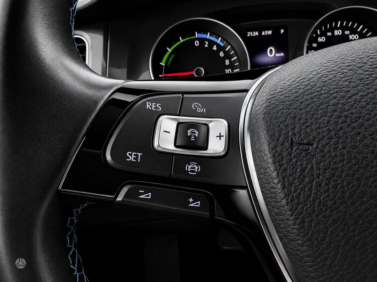 Volkswagen Golf, hatchback