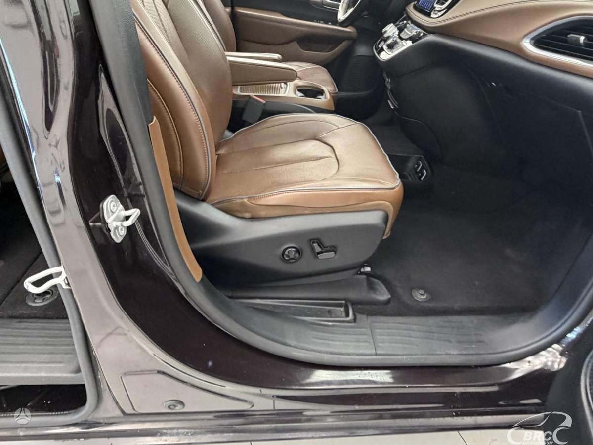 Chrysler Pacifica, 3.6 l., Минивэн