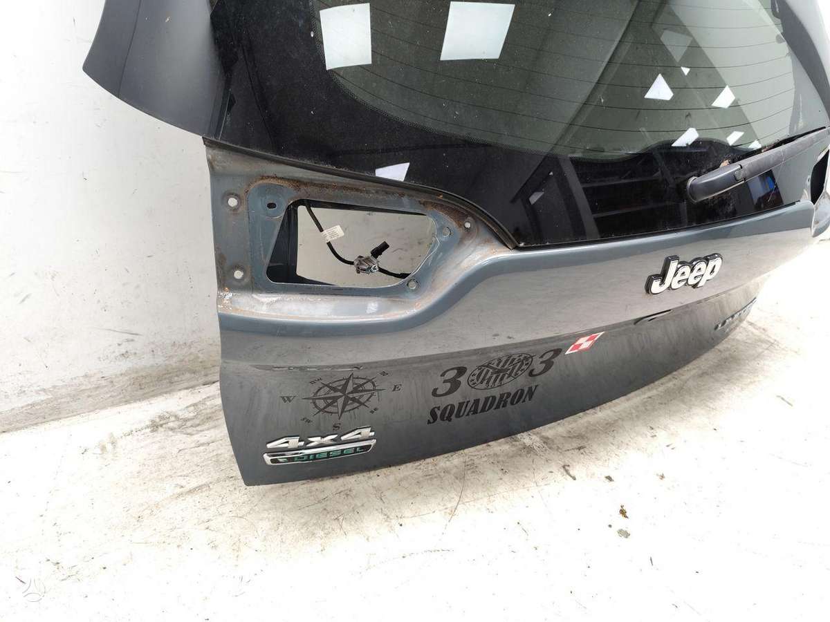 Jeep Cherokee hood (front, rear)