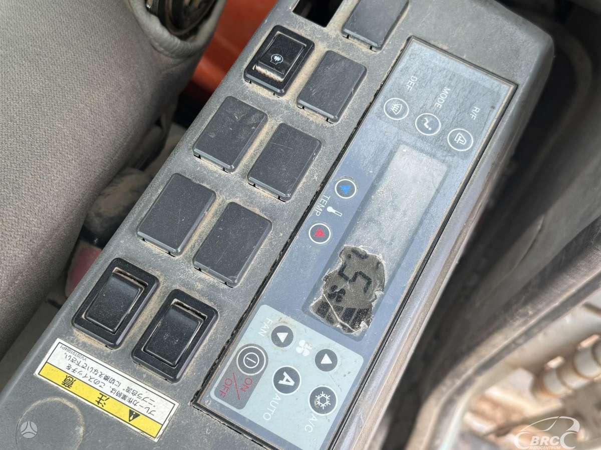 Kobelco SK230LC, экскаваторы