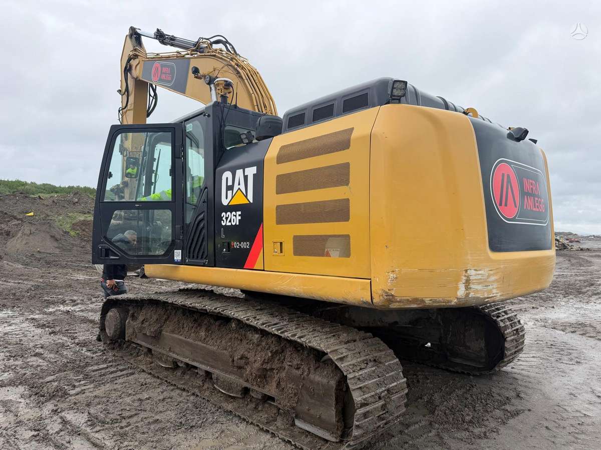 Caterpillar 326F, excavator