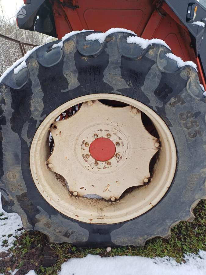 Case-IH 1255, traktoriai