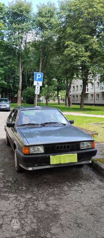 Audi 80, 1.6 l., Седан