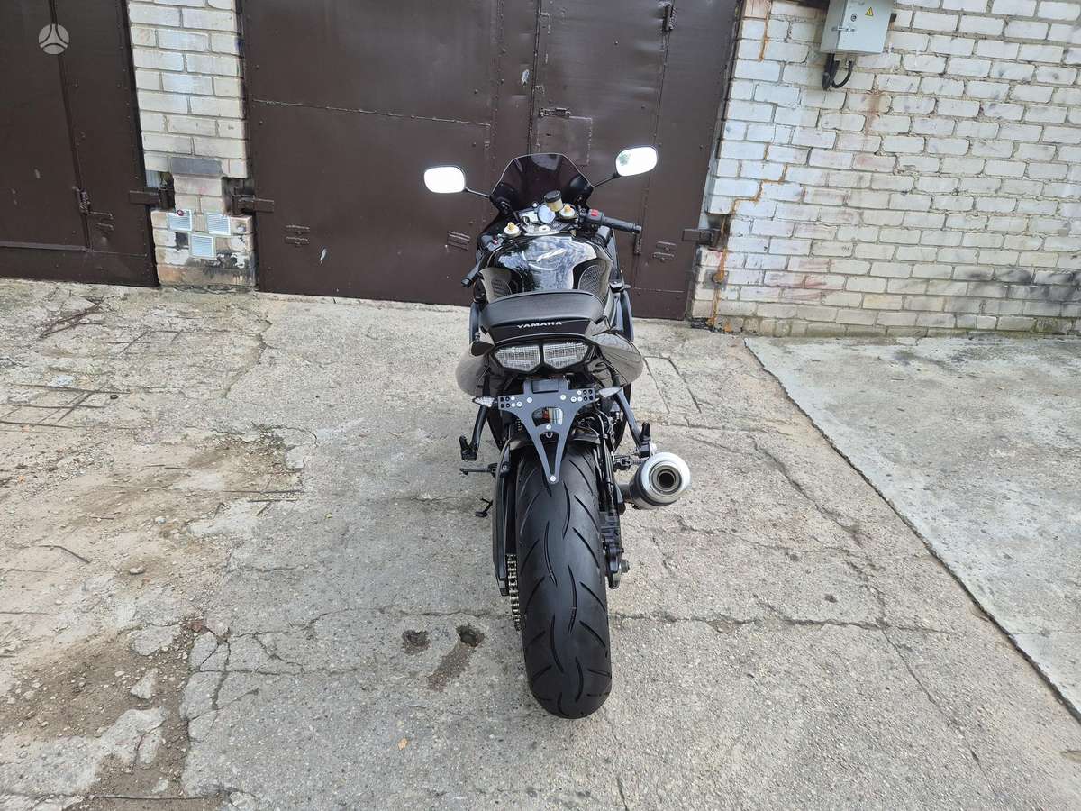 Yamaha R6 600cc, superbikes