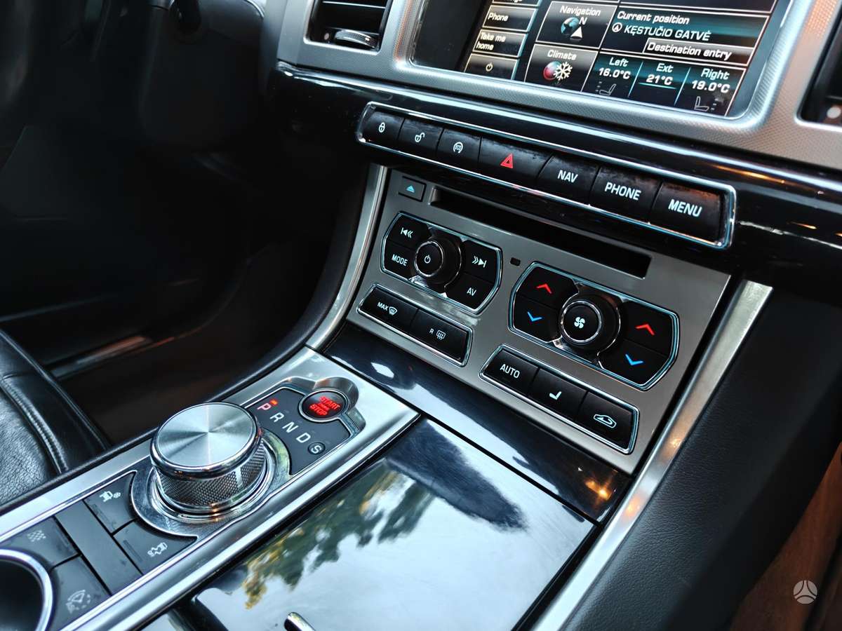 Jaguar XF, 3.0 l., Универсал