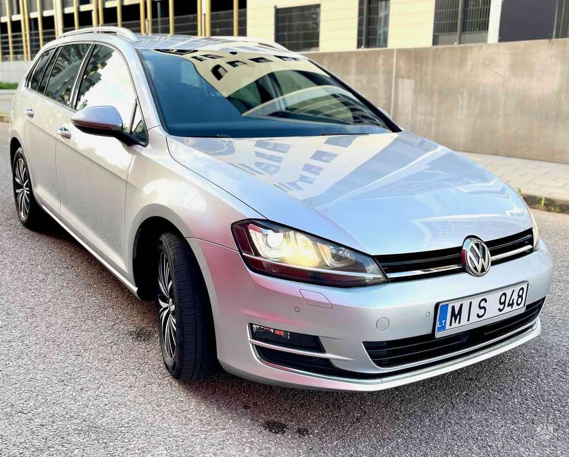 Volkswagen Golf - 3