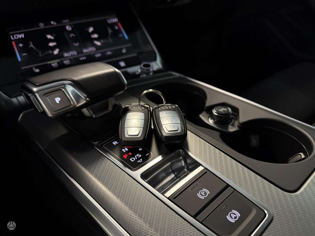 Audi A6, 2.0 l., Универсал
