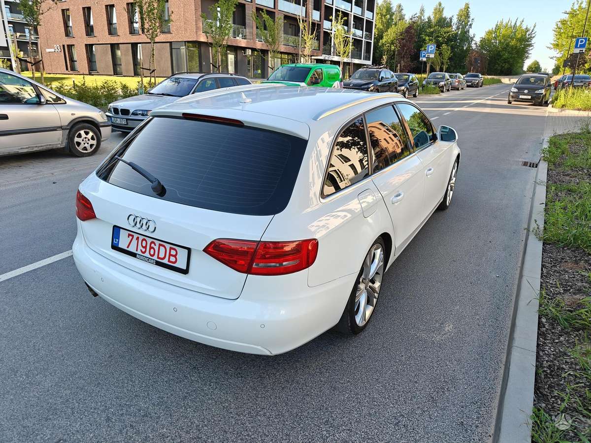 Audi A4, 2.0 l., Универсал