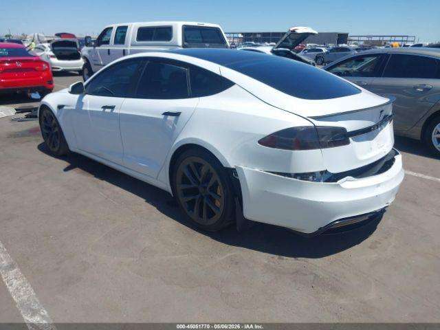 Tesla Model S, Седан