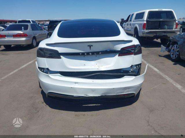 Tesla Model S, sedanas