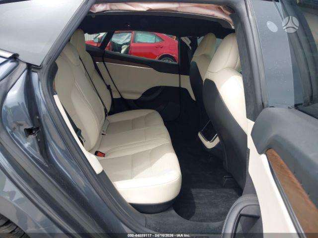 Tesla Model S, saloon / sedan
