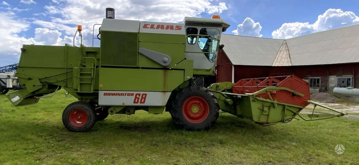 Claas Dominator 68, kombainai