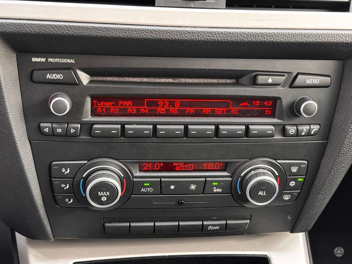 BMW 318, 2.0 l., universalas