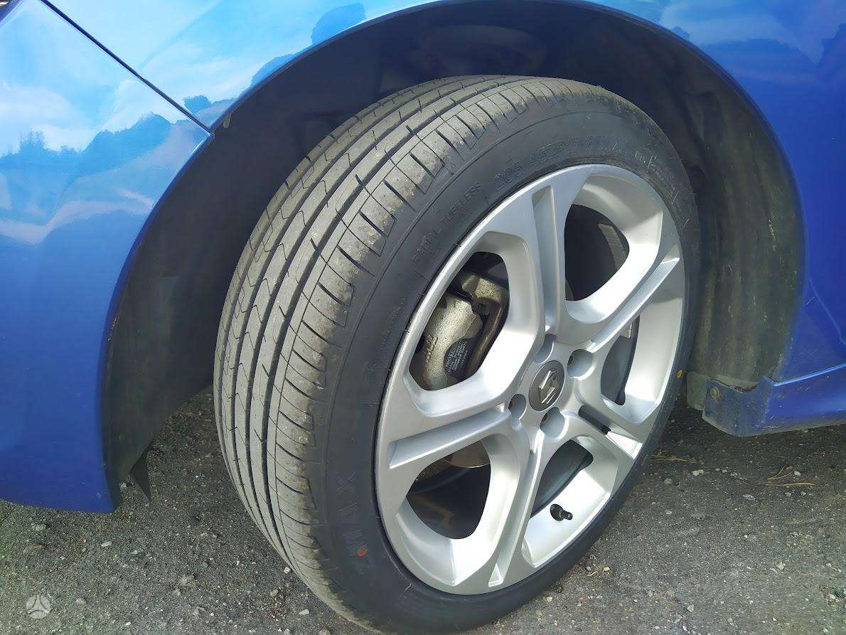 Renault Clio, 1.2 l., hatchback