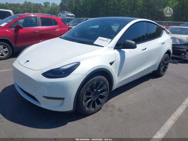Tesla Model Y, off-road / crossover