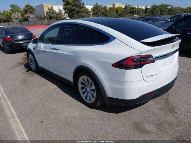 Tesla Model X, off-road / crossover