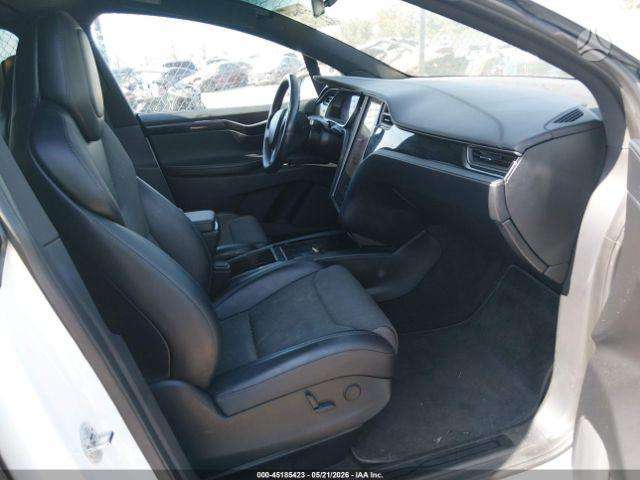 Tesla Model X, off-road / crossover