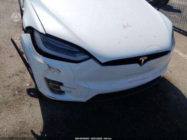 Tesla Model X, off-road / crossover
