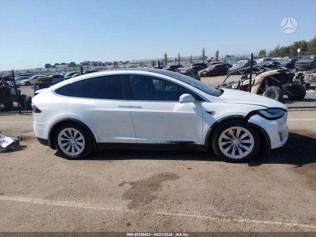 Tesla Model X, off-road / crossover
