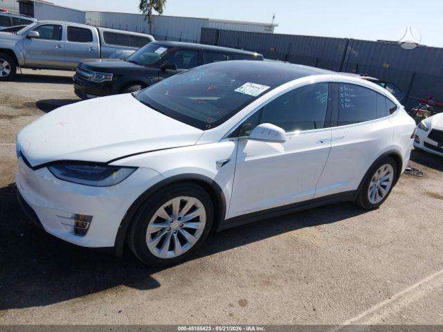 Tesla Model X, off-road / crossover