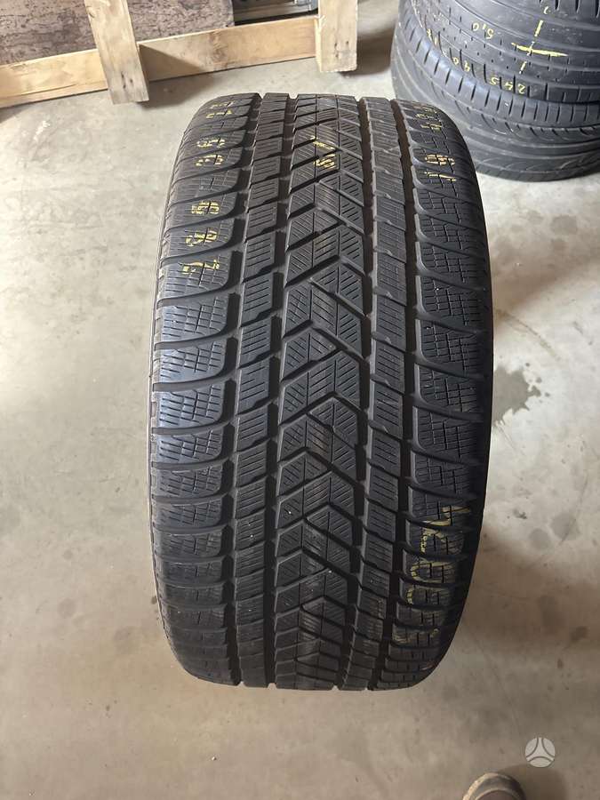 Pirelli Scorpion winter, зимние 285/35 R22