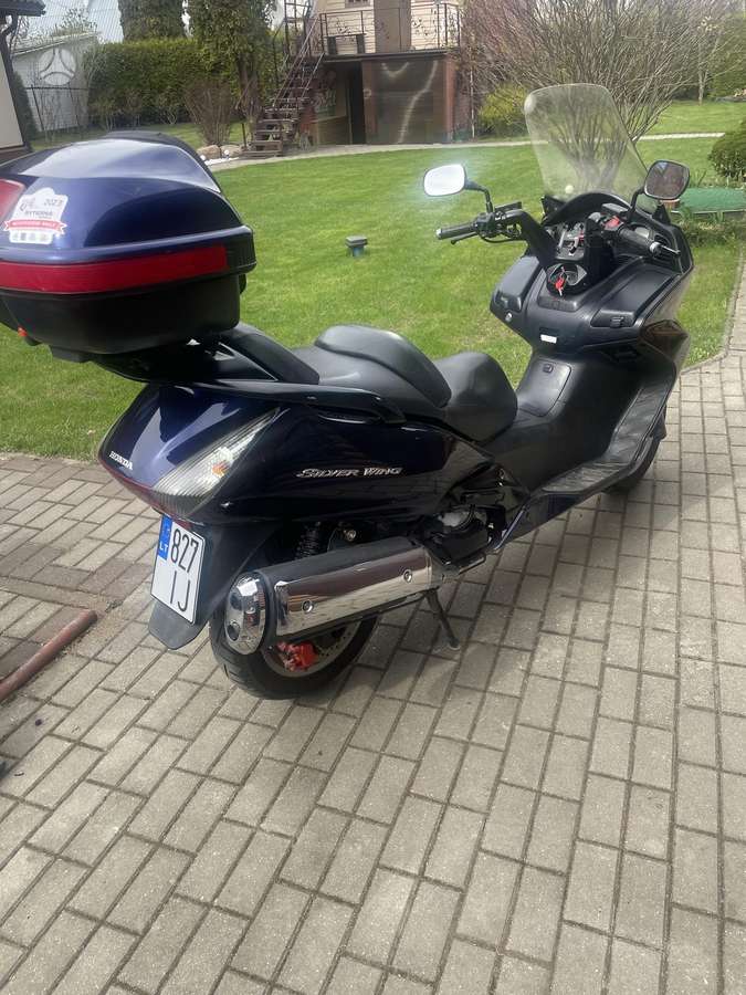 Honda Silverwing 600cc, scooters / mopeds