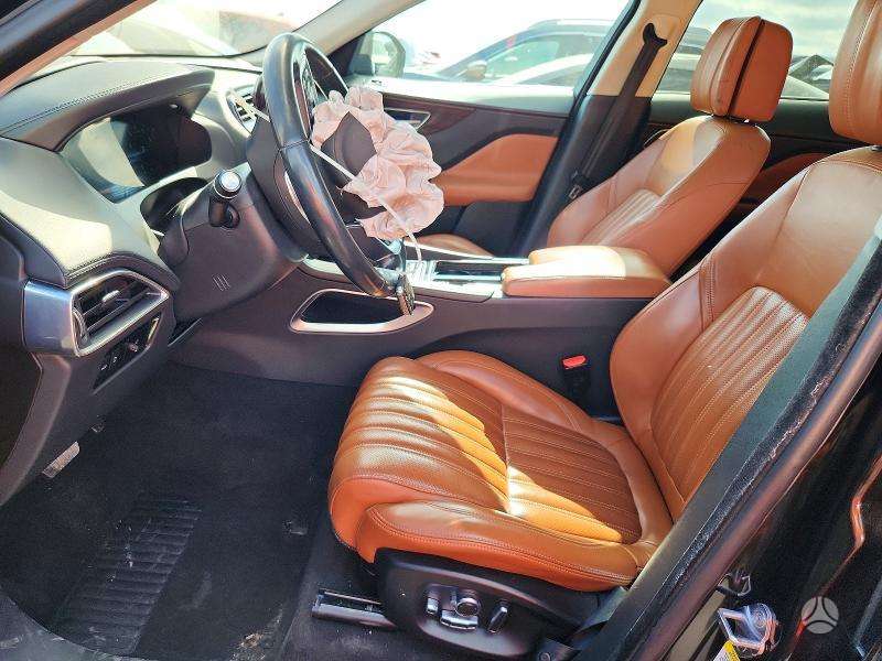Jaguar XE, 2.0 l., Седан