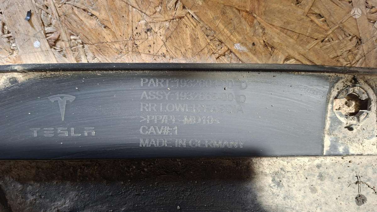 Tesla Model Y, 193266500, Cen34075