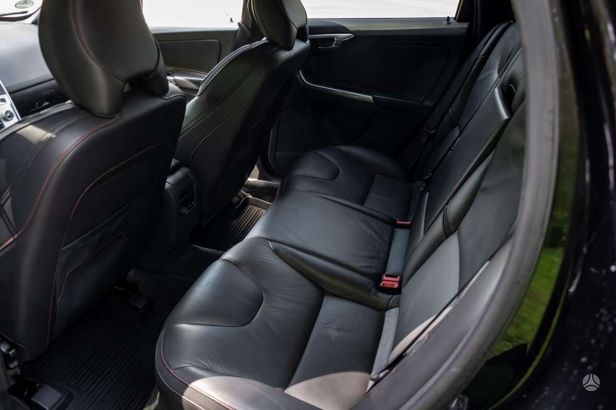 Volvo XC60 - 12