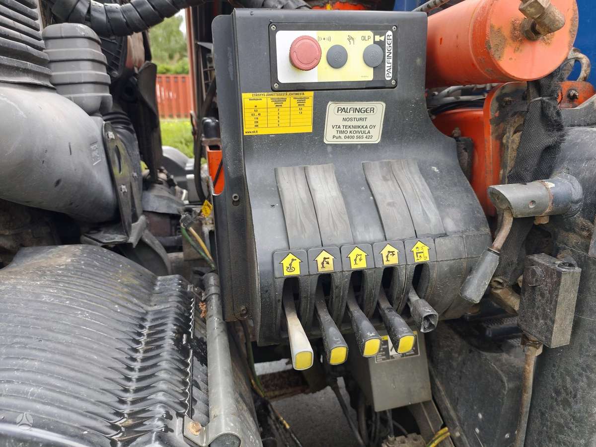 Volvo Fm7, su kranu