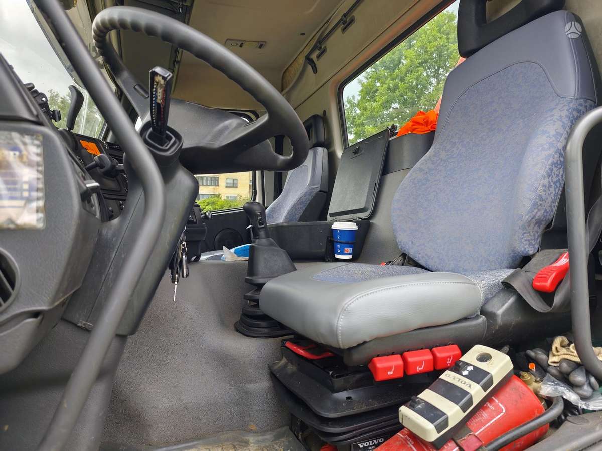 Volvo Fm7, su kranu