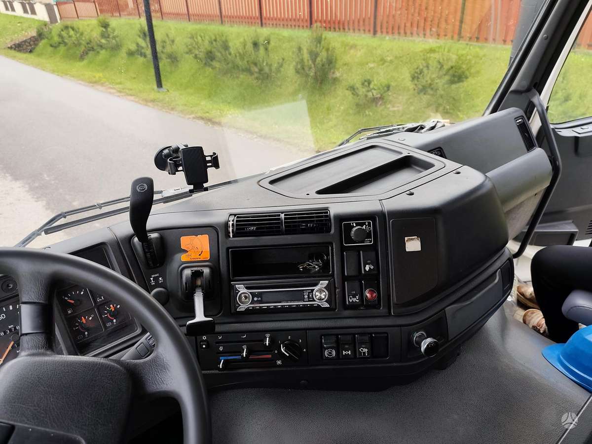 Volvo Fm7, с краном