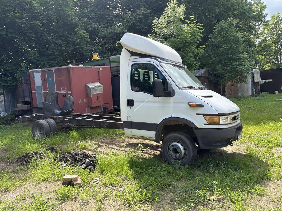 Iveco Daily, cab-chassis trucks