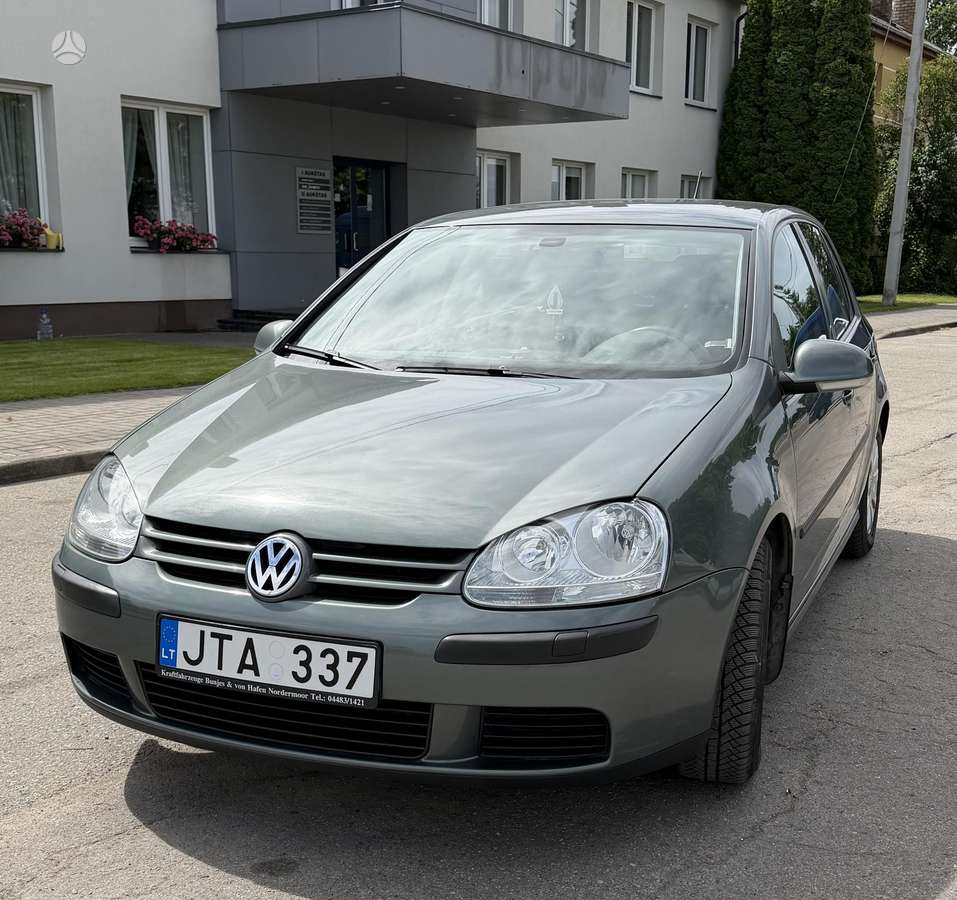 Volkswagen Golf - 3