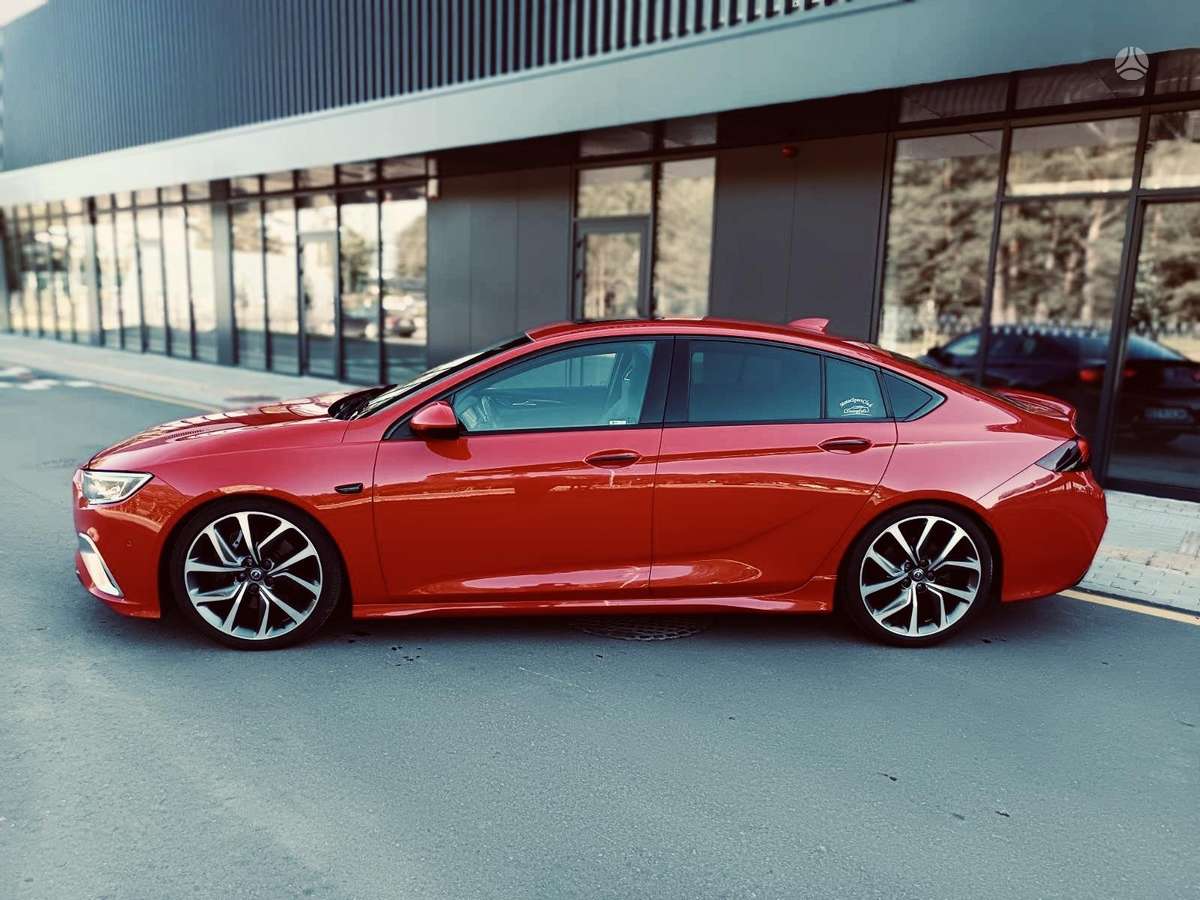 Opel Insignia, 2.0 l., hatchback