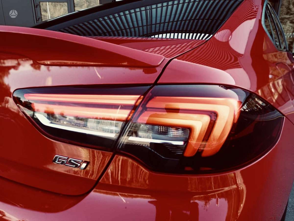 Opel Insignia, 2.0 l., hatchback