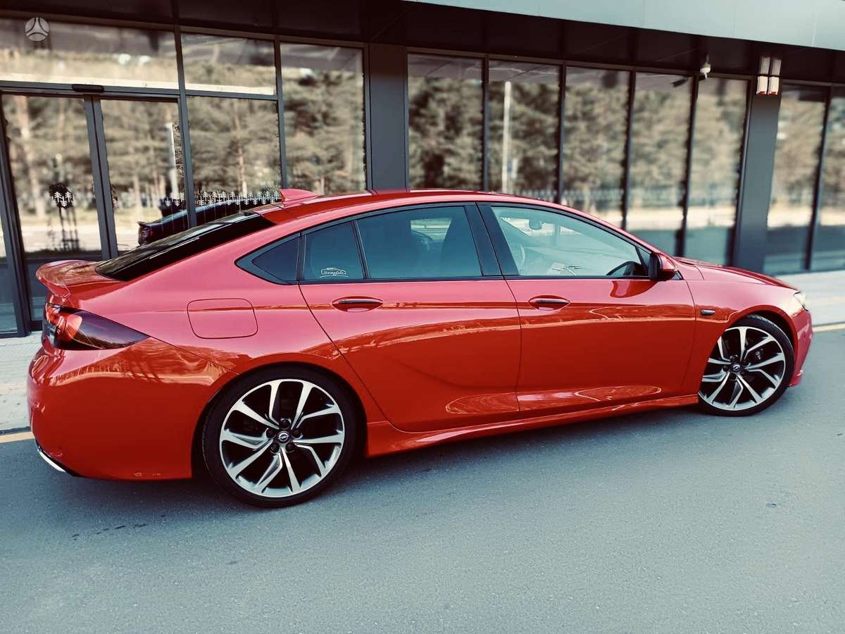 Opel Insignia, 2.0 l., hatchback