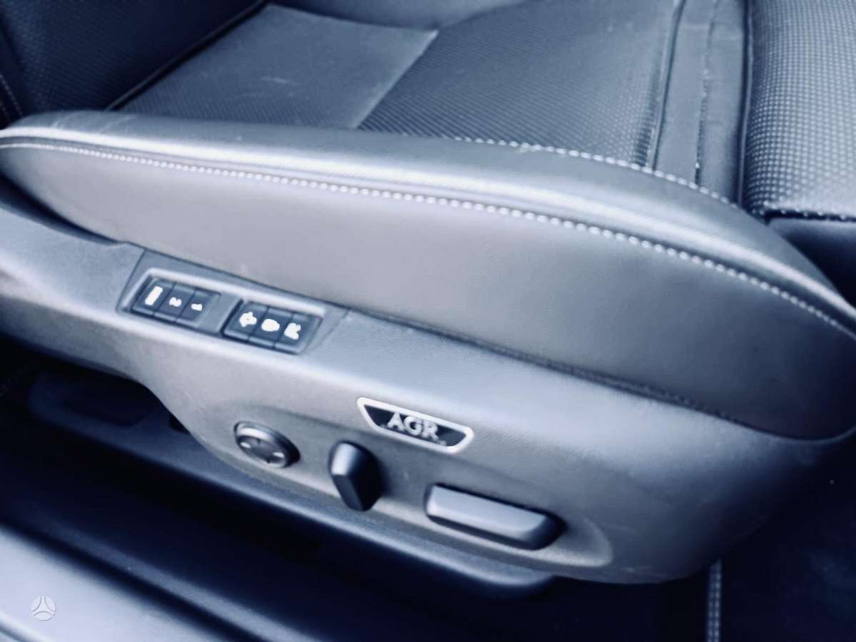 Opel Insignia, 2.0 l., hatchback
