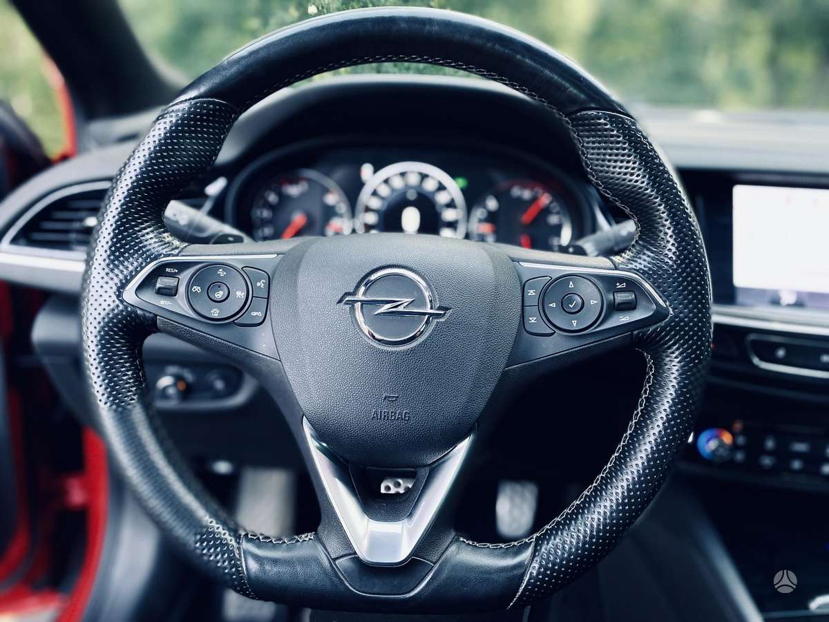 Opel Insignia, 2.0 l., Хэтчбек