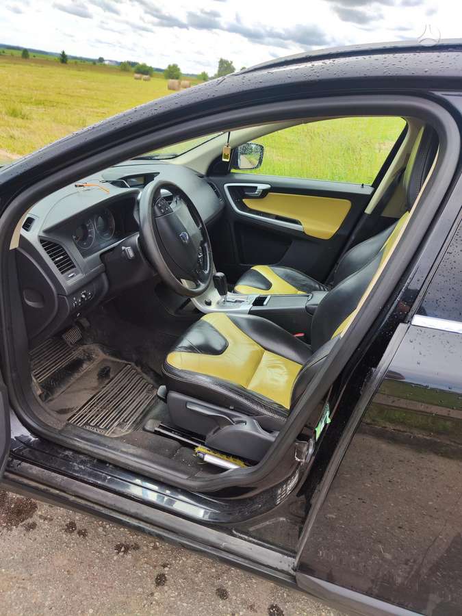 Volvo XC60 - 12